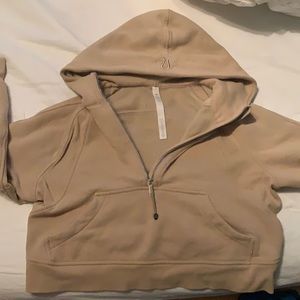 Lululemon 1/2 zip scuba hoodie